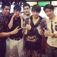 ซึงรี Big Bang - จงฮุน FT Island โผล่ไทย ร่วมปาร์ตี้คริสต์มาส