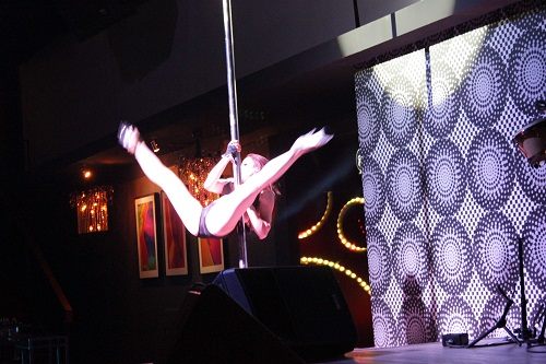 pole dance