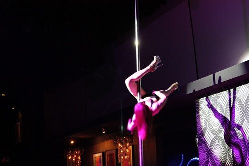 pole dance