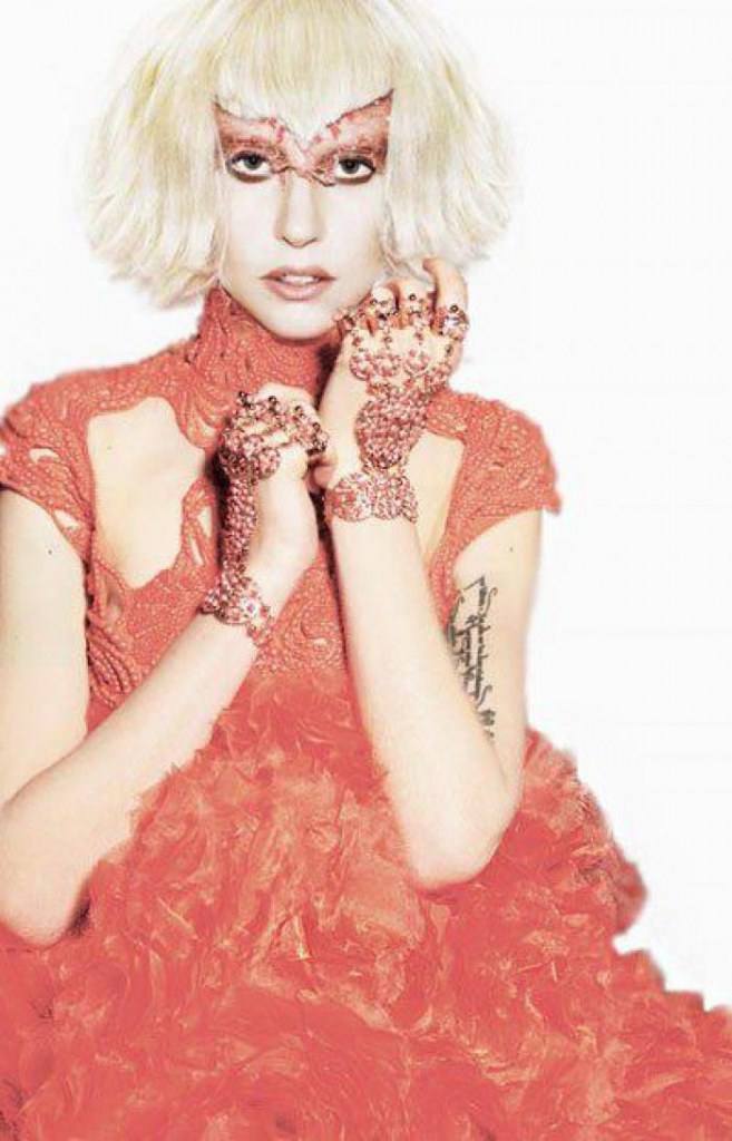 แฟชั่นของสาวซ่าสุดจี๊ด "เลดี้กาก้า" ตลอดปี 2012