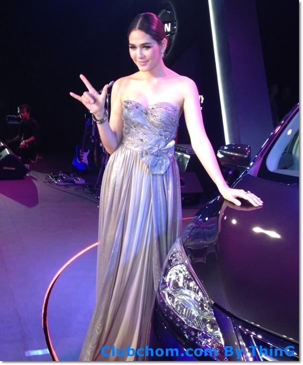 อั้ม+ชมพู่+พลอย กับ รถ คันหรูๆ ของ สาว เริ่ดๆ