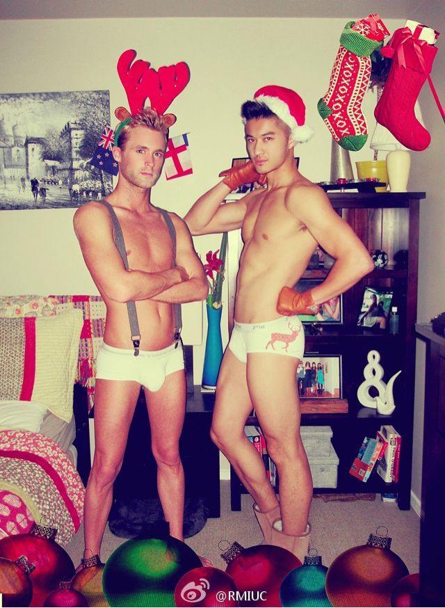 Sexy Santa Hunks