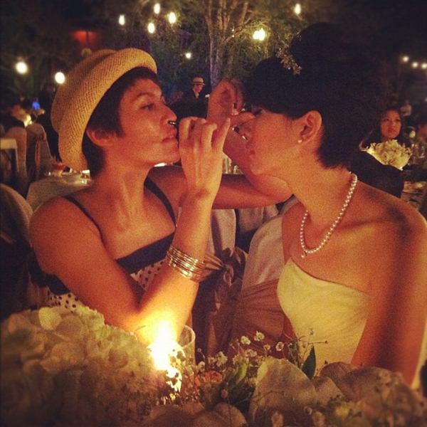 ชมภาพบรรยากาศ ญารินดา ควงแขน วิล พาเธอร่า เข้าพิธีวิวาห์