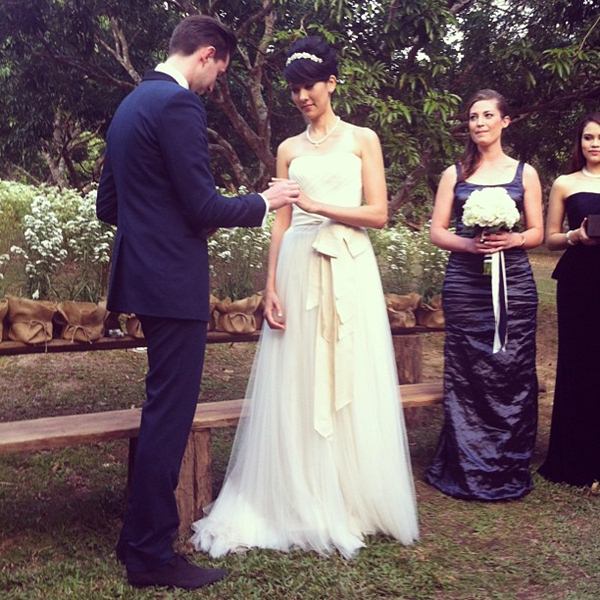 ชมภาพบรรยากาศ ญารินดา ควงแขน วิล พาเธอร่า เข้าพิธีวิวาห์