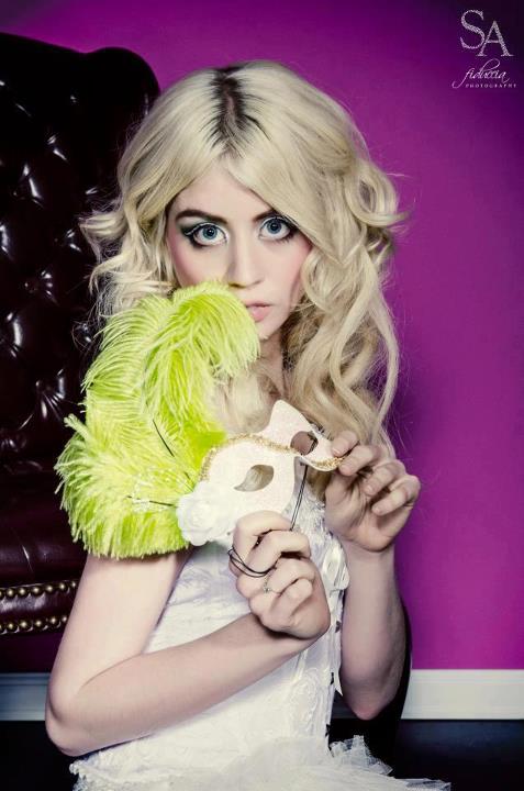 สวัสดีปีใหม่ 2013 ขะเพื่อนๆ  by Allison Harvard