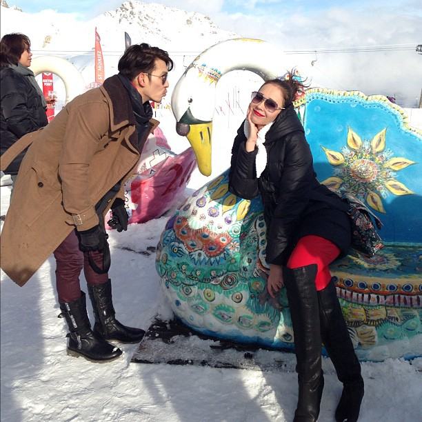 หวานชื่น! อั้ม ควง นัท สวีทกลางหิมะในสวิตเซอร์แลนด์