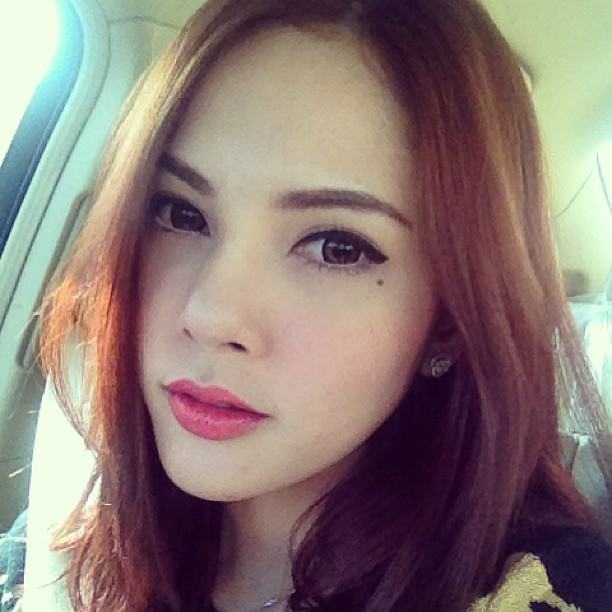 อุ้ม ลักขณา โพสต์แจงศัลยกรรม ยัน ไม่ได้ทำทั้งหน้า