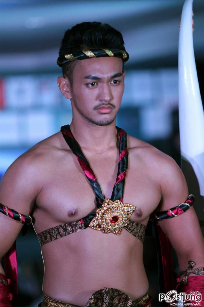 ประกวดชายแต่งหน้าหนาไปป่ะ