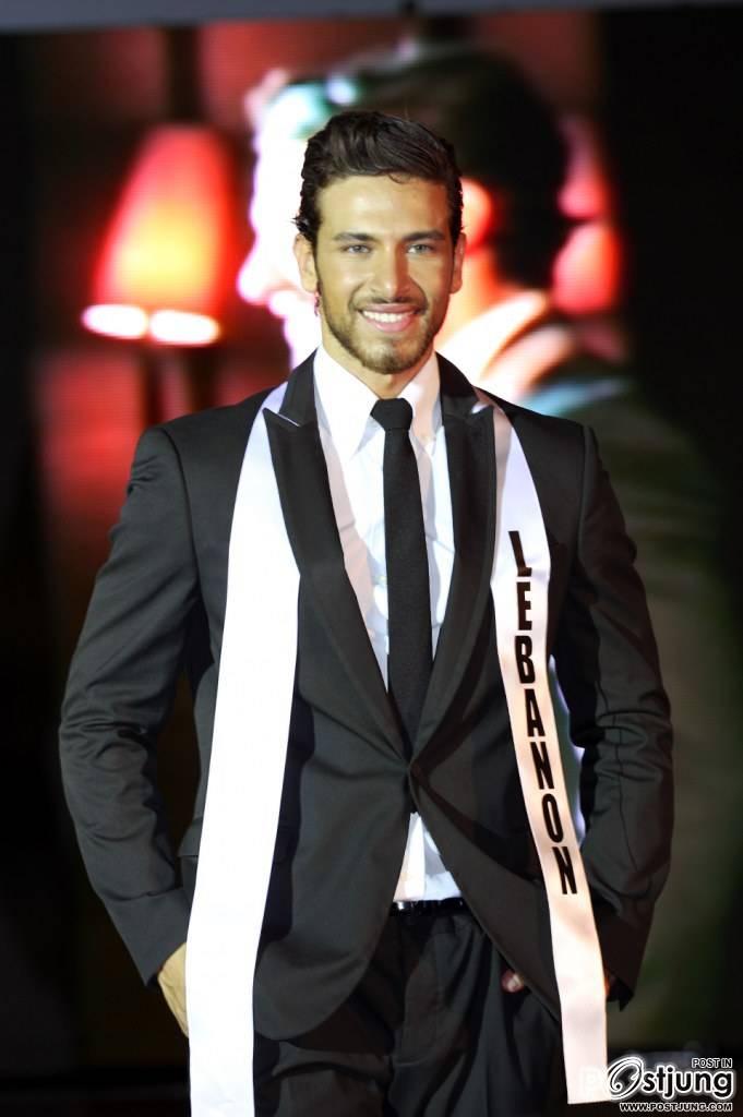 หล่อเข้มดี