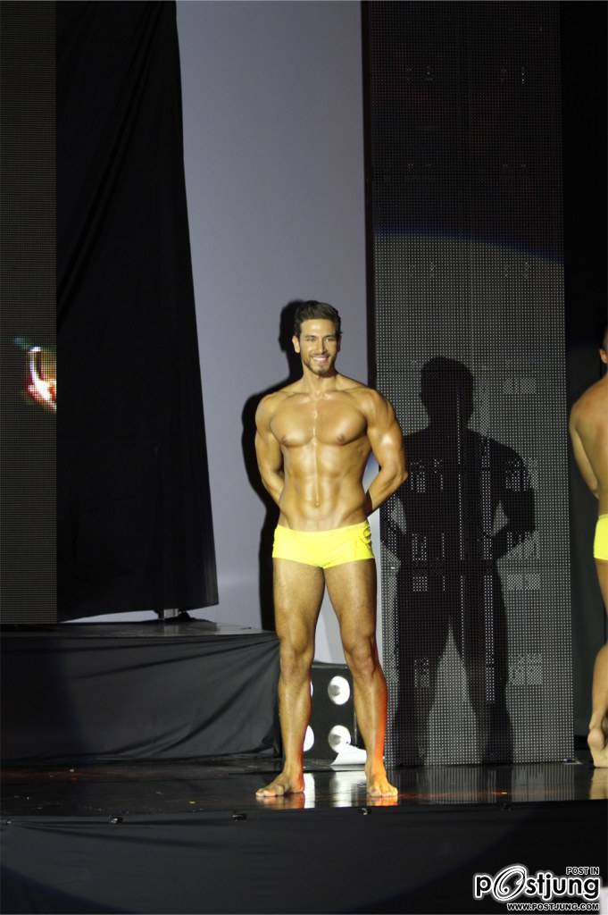 หล่อเข้มดี