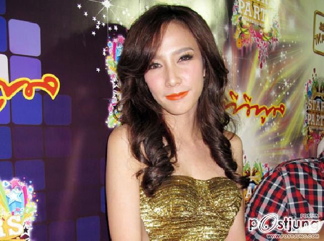 รอยยิ้มของซุปตาร์สาวสวย "อั้ม พัชราภา" ชั่งเริศอะไรขนาดนี้