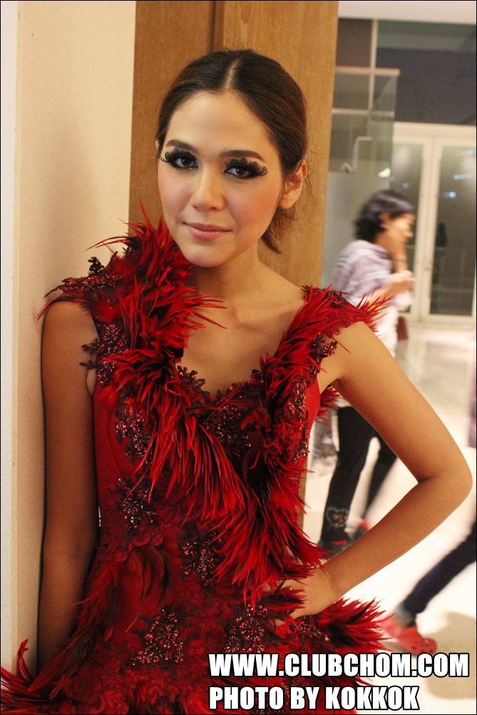 ชมพู่ อารยา กับแฟชั่นสุดเริ่ดดดด