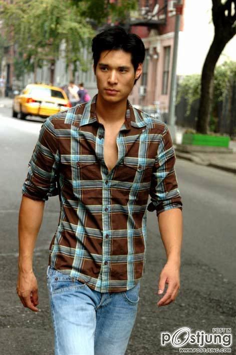 นายแบบชื่อ คริสป่าวหล่อดี