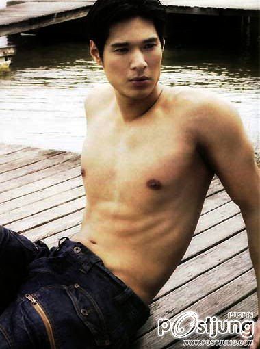 นายแบบชื่อ คริสป่าวหล่อดี