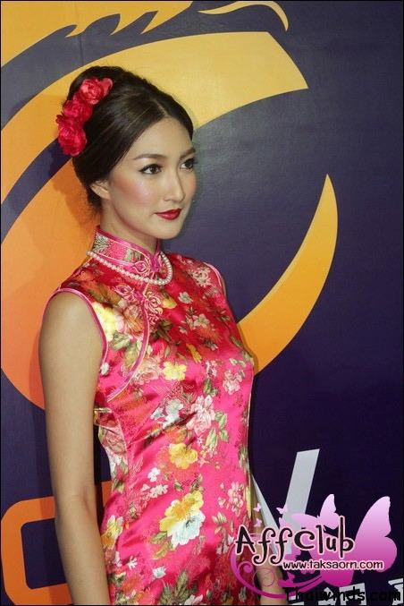 แพนเค้ก เขมนิจ ชุดแดงแร๊งงงง