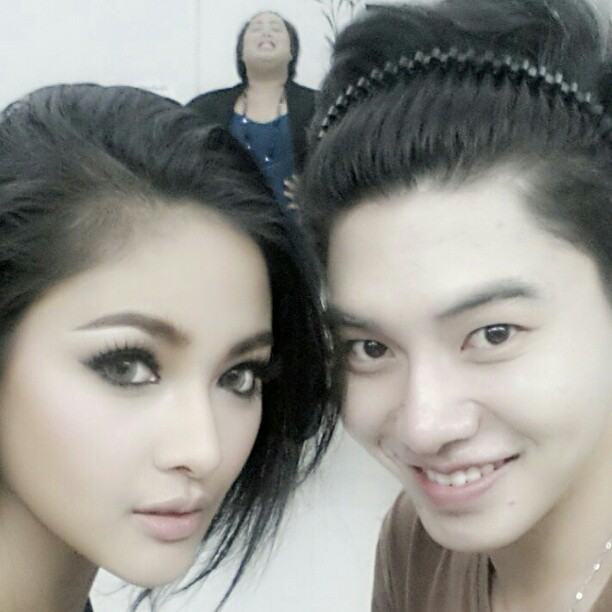 ปุ๊กลุ๊ก ฝนทิพย์  อวดความสวยผ่านInstagram