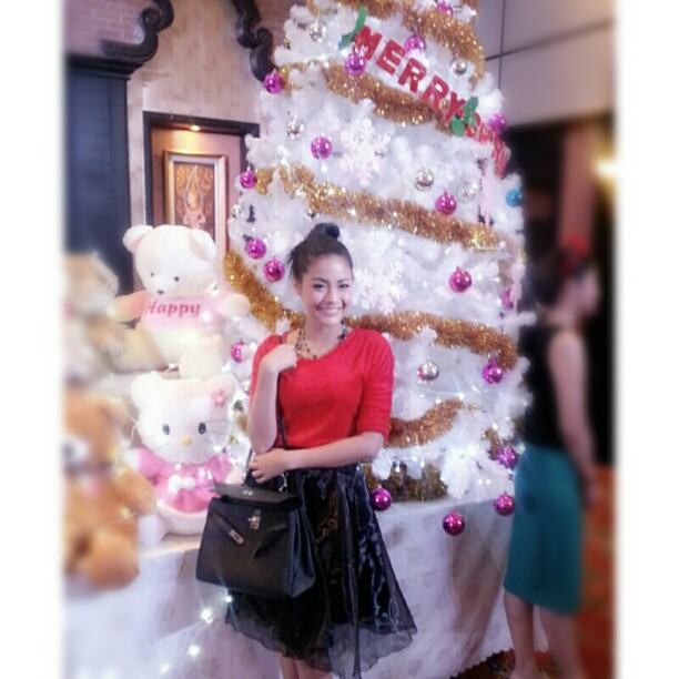 ปุ๊กลุ๊ก ฝนทิพย์  อวดความสวยผ่านInstagram