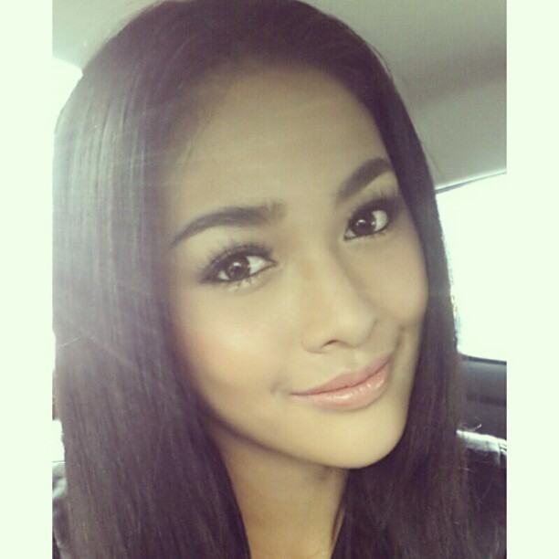 ปุ๊กลุ๊ก ฝนทิพย์  อวดความสวยผ่านInstagram