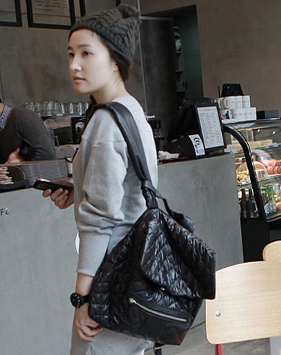 แฟชั่น กระเป๋าสะพายหลังดีไซน์เก๋ เทรนด์ฮิต 2013