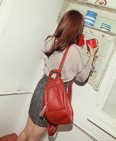 แฟชั่น กระเป๋าสะพายหลังดีไซน์เก๋ เทรนด์ฮิต 2013