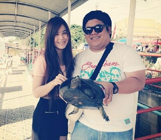 ฮือฮา "แจ็ค แฟนฉัน" เขินเปิดตัวหวานใจ "น้องบิ้ว" นศ.สาวหมวยสุดน่ารัก