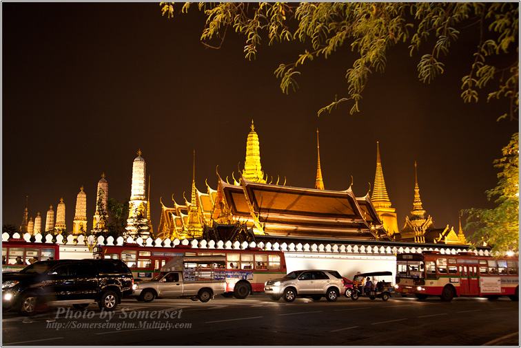 พระบรมมหาราชวัง ไทย