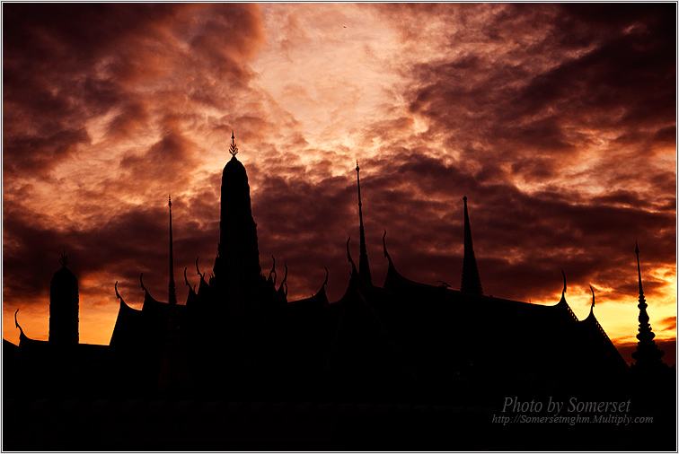 พระบรมมหาราชวัง ไทย