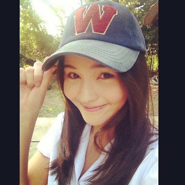 ออม สุชาร์