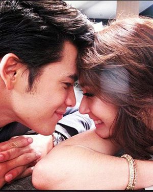 พบรักกันครั้งแรก ในเรื่องนี้