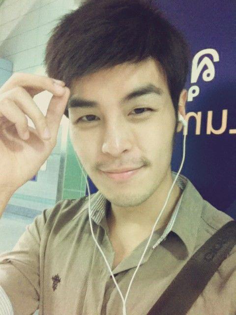 พี่ปารค์คุง หล่อมากกกก