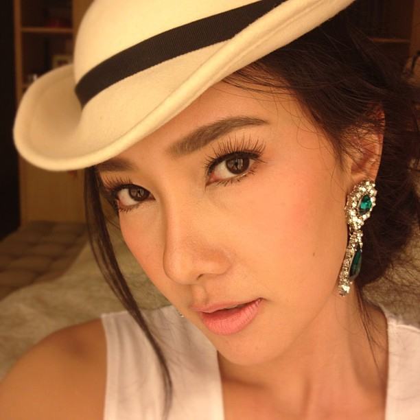 นางเอกคนไหนในตาสวยที่สุด(ไม่ใส่คอนแทค)