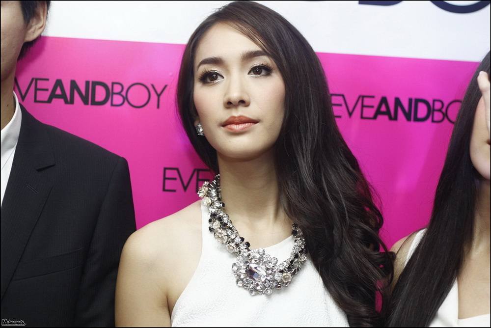 นางเอกคนไหนในตาสวยที่สุด(ไม่ใส่คอนแทค)