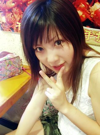 จี้จี้ เน็ตไอดอล