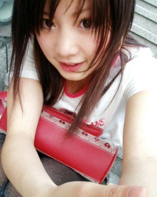 จี้จี้ เน็ตไอดอล