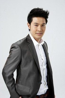 ละครใหม่ มณีสวาท