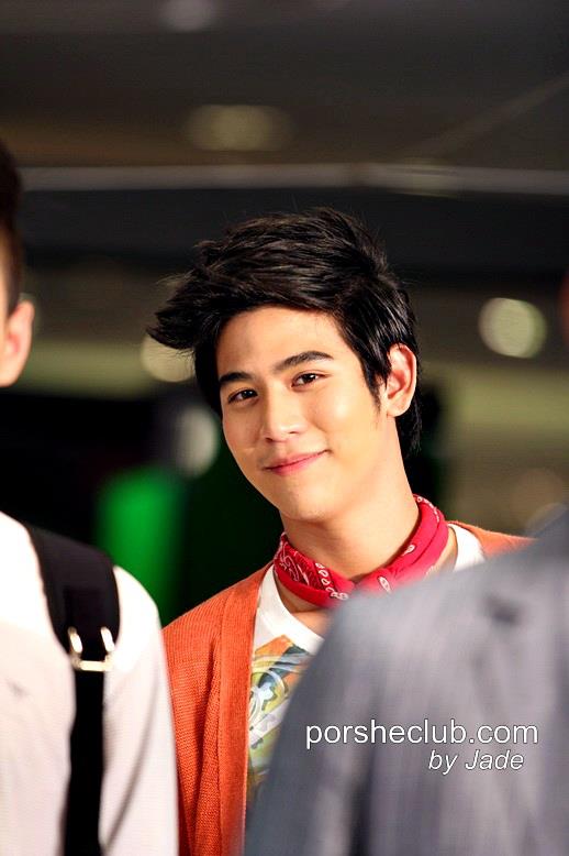 พอร์ชเดินแบบ@Men's Hall สยามพารากอน 10012013 วันที่ 10-01-13