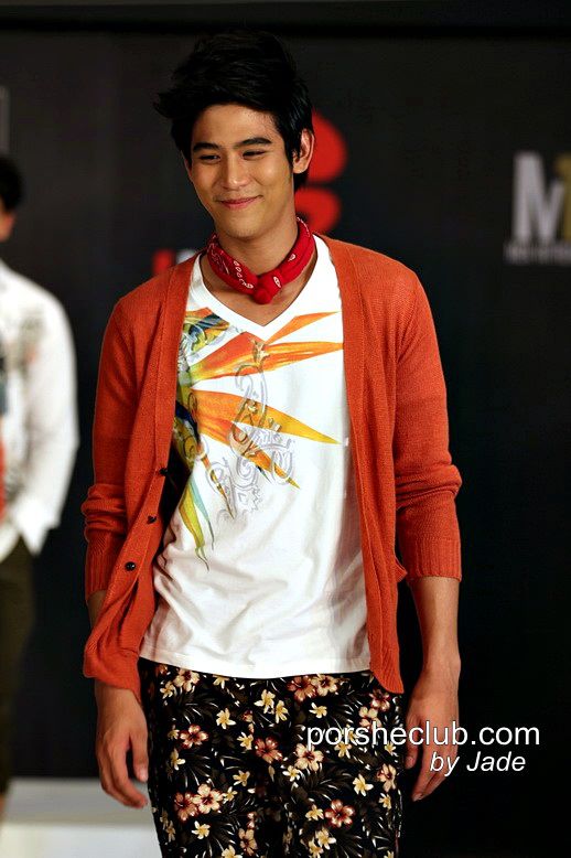 พอร์ชเดินแบบ@Men's Hall สยามพารากอน 10012013 วันที่ 10-01-13