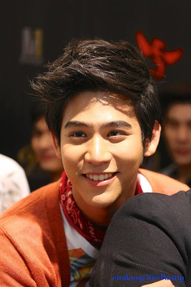 พอร์ชเดินแบบ@Men's Hall สยามพารากอน 10012013 วันที่ 10-01-13