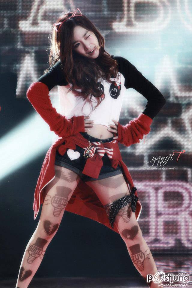 ทิฟฟานี่ Snsd นางฟ้าเดินดิน (รูปเยอะ)