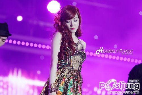 ทิฟฟานี่ Snsd นางฟ้าเดินดิน (รูปเยอะ)