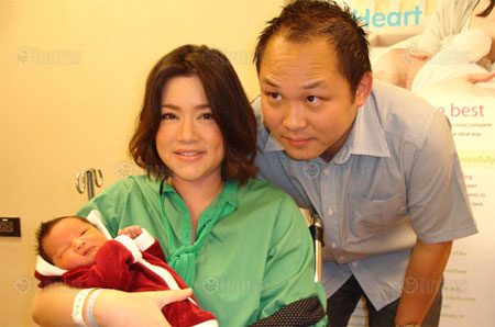 เฮ! บัวชมพู ฟอร์ด สุดแฮปปี้ ตั้งท้องลูกคนที่ 2 แล้ว