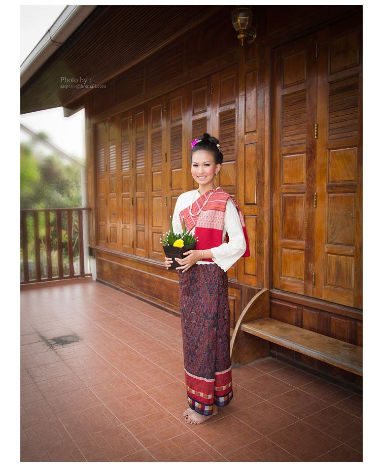 หนุมสาวชาวอีสาน