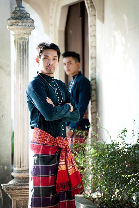 หนุมสาวชาวอีสาน