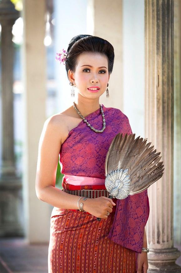 หนุมสาวชาวอีสาน