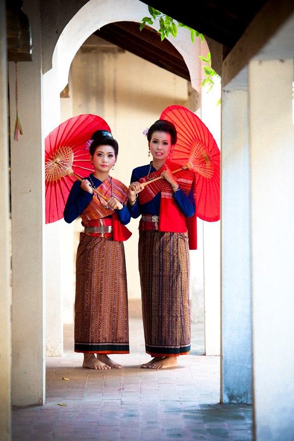 หนุมสาวชาวอีสาน