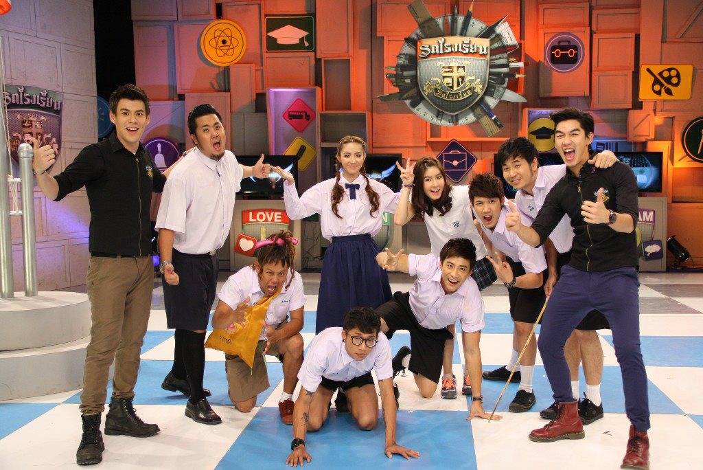 school bus รถโรงเรียน