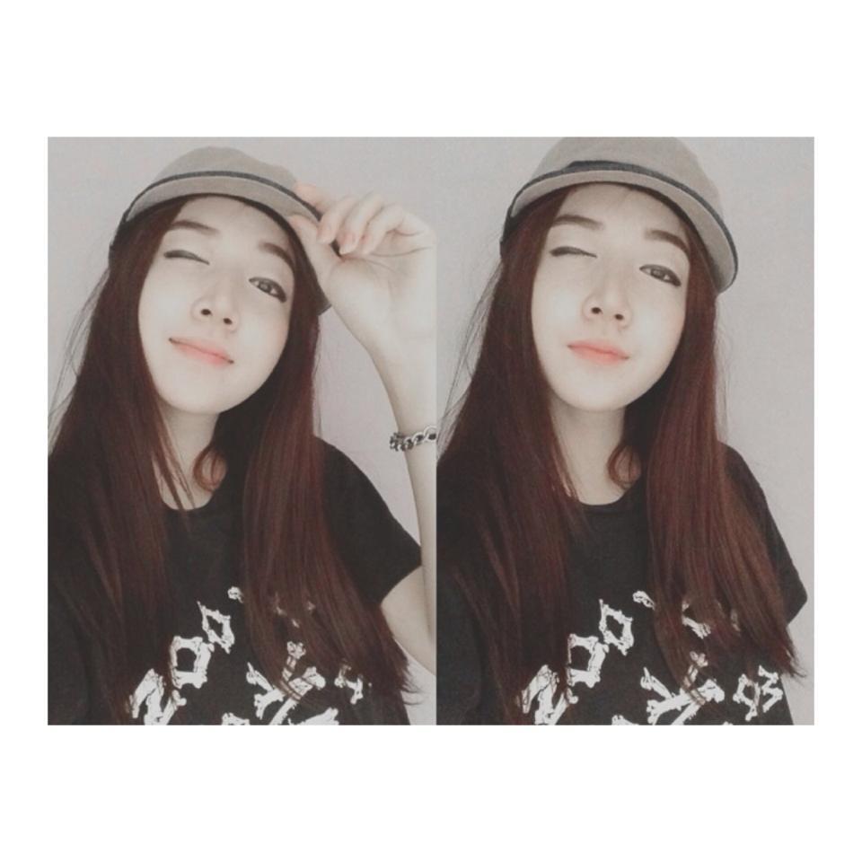 เฟรม "สาวน่ารักจากFB" ขาว สวย หมวย เป๊ะ