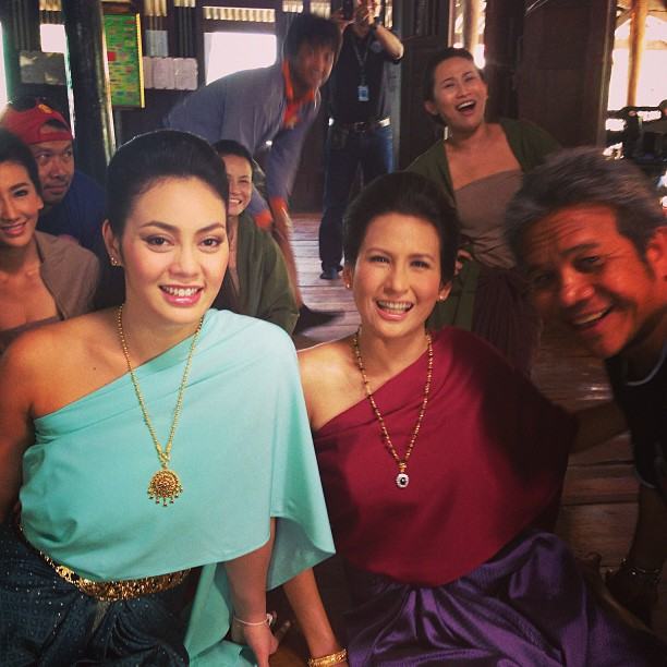 ตั๊ก บงกช ชีวิตรักสุดแฮปปี้ เจ้าสัวบุญชัย ตามเฝ้าถึงกองถ่าย นางมาร