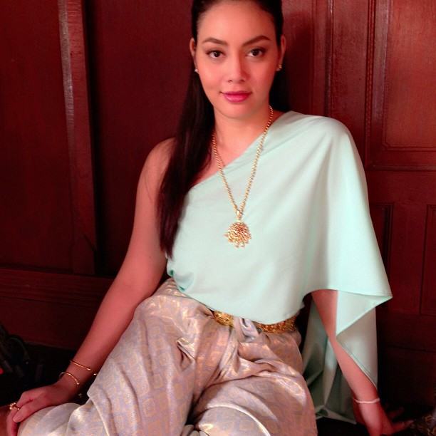 ตั๊ก บงกช ชีวิตรักสุดแฮปปี้ เจ้าสัวบุญชัย ตามเฝ้าถึงกองถ่าย นางมาร