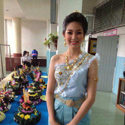 เพจสมาคมนิยมสาวชุดไทย